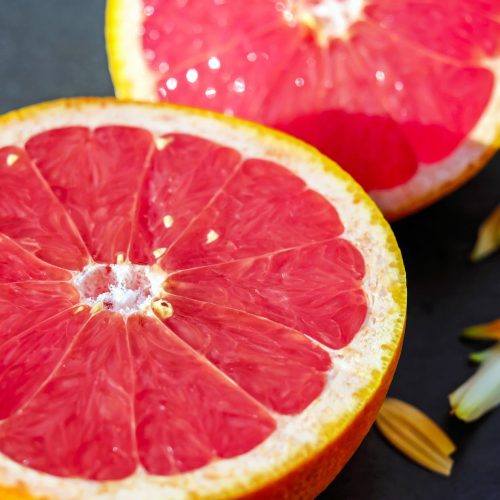 Photo by Pixabay on <a href="https://www.pexels.com/photo/slice-grapefruit-209549/" rel="nofollow">Pexels.com</a>